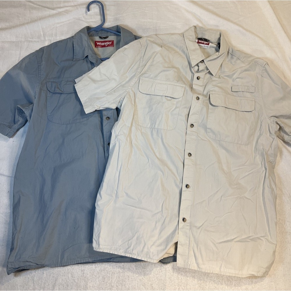 Set Of 2 - Wranglers Utility Series Size Large Short Sleeve Button Up Shirt